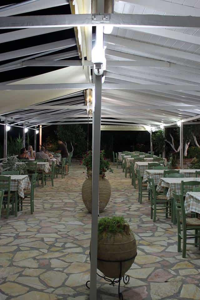 skoutari.com Domaine papakonstantis