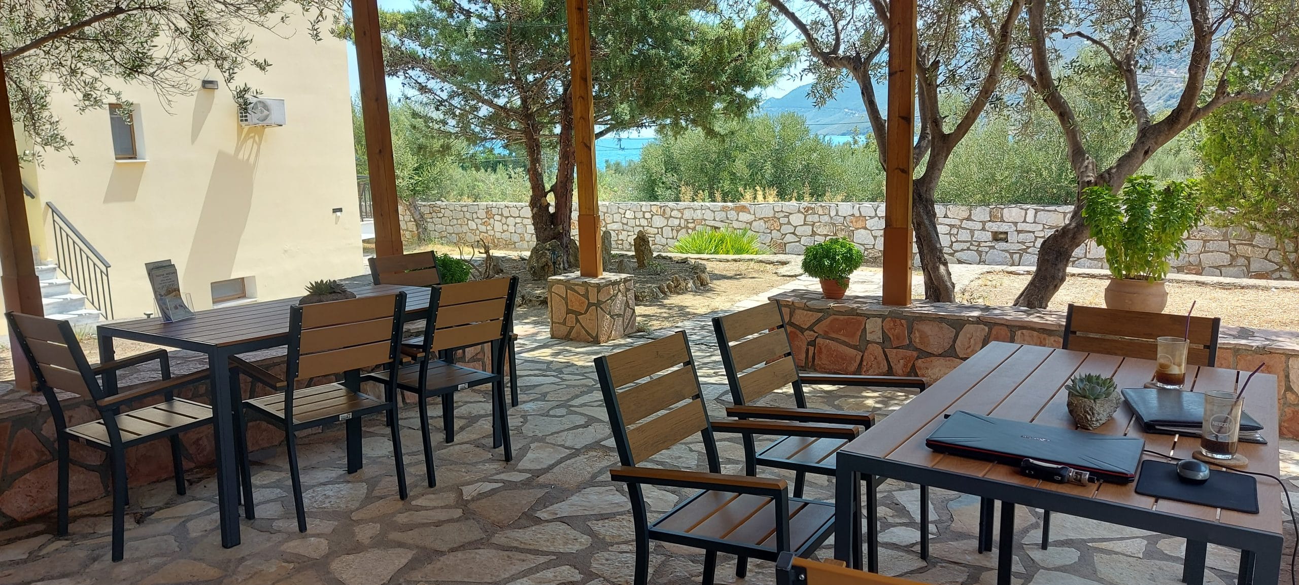 Κτήμα Παπακωνσταντή Ενοικιαζόμενα Διαμερισματα | skoutari.com