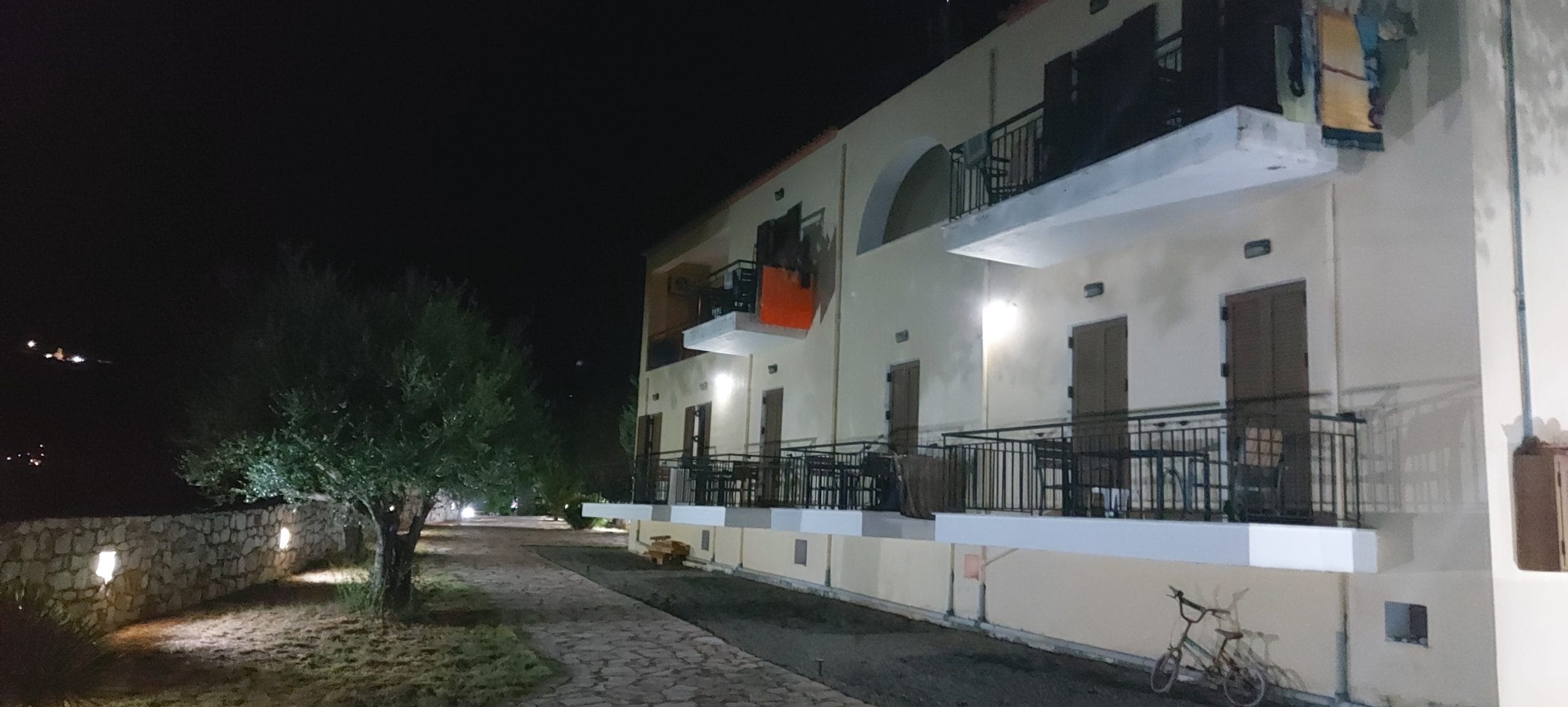 Κτήμα Παπακωνσταντή Ενοικιαζόμενα Διαμερισματα | skoutari.com