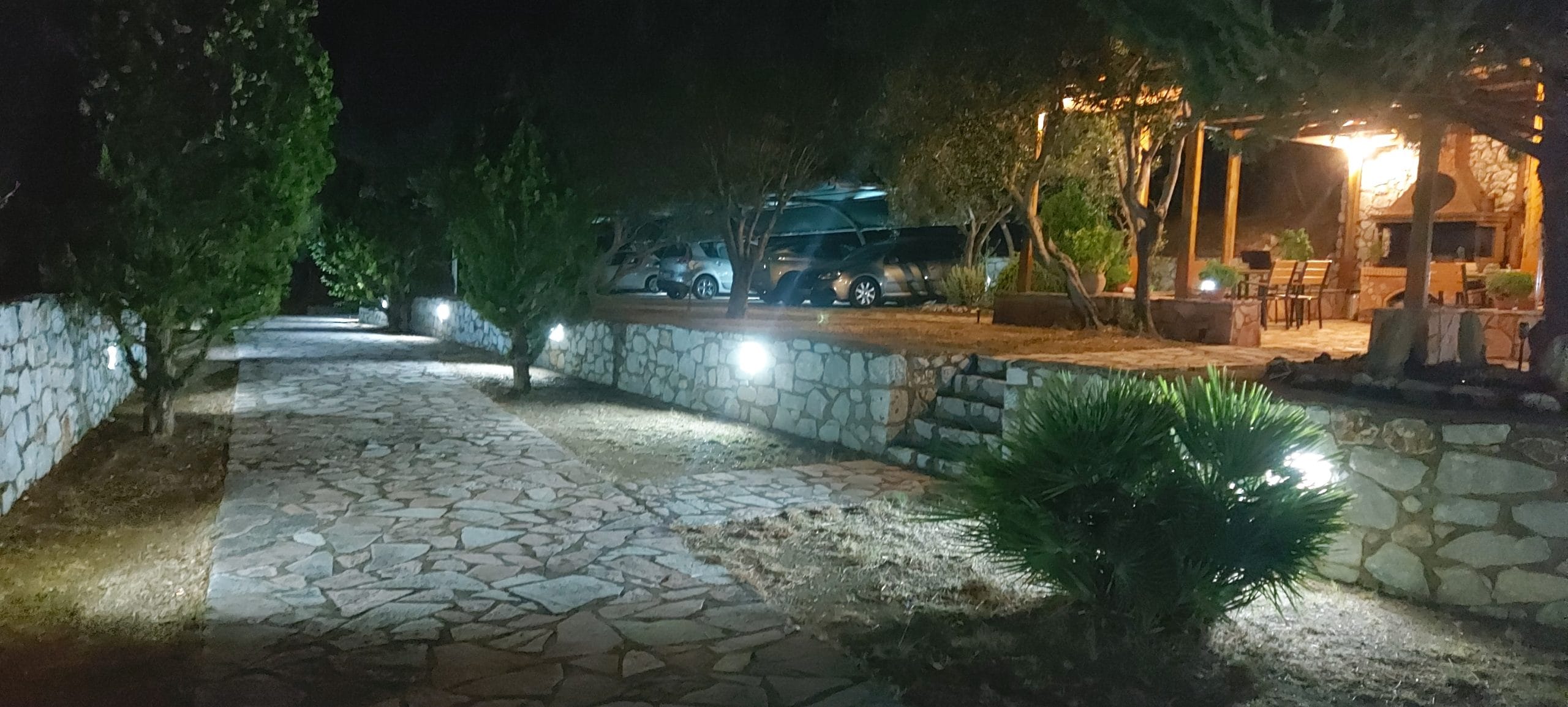 Κτήμα Παπακωνσταντή Ενοικιαζόμενα Διαμερισματα | skoutari.com